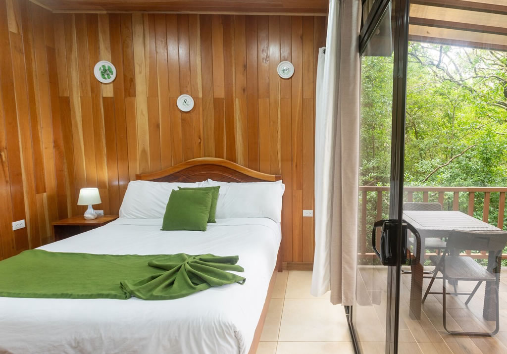 Two Bedroom Duplex Cabin with Balcony
